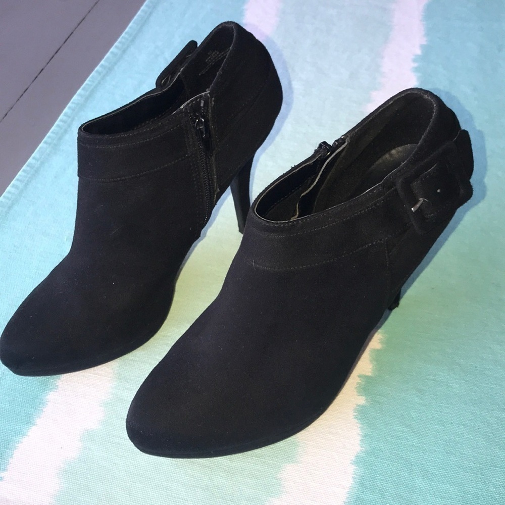 Xappeal Angel Black Suede Ankle Booties Buckle Zip High Heel Size 10 - Picture 3 of 8